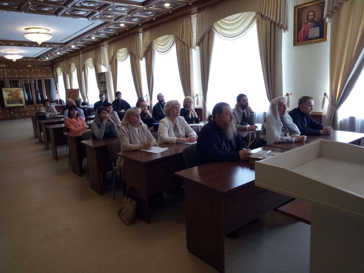 Экскурсия по Саранской Духовной семинарии в День защиты детей